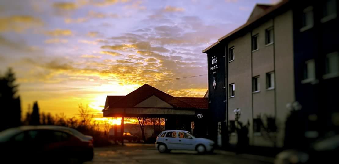 Iris Hotel Bors Eksteriør bilde